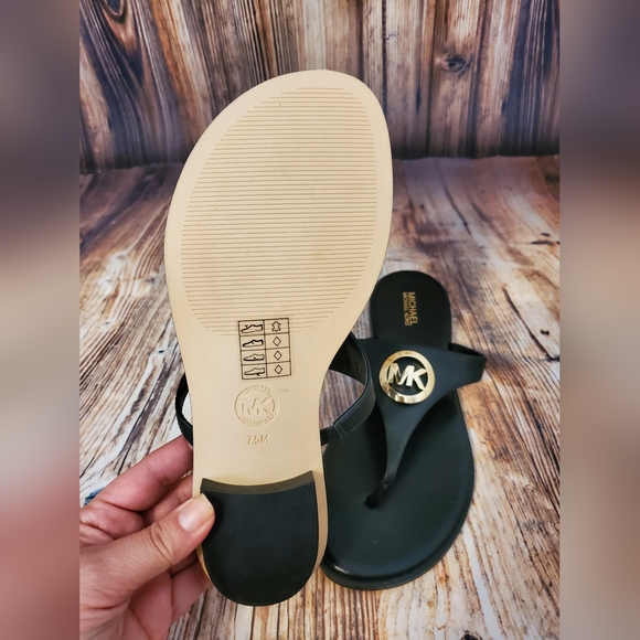 Michael Kors Marlena Thong Sandal - Picture 5 of 8